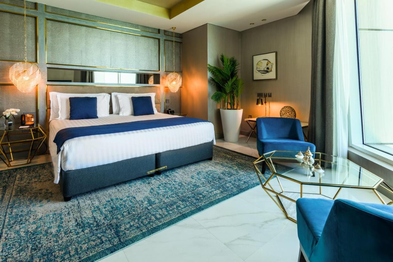 Centara West Bay Hotel & Residences ドーハ エクステリア 写真 Deluxe Room