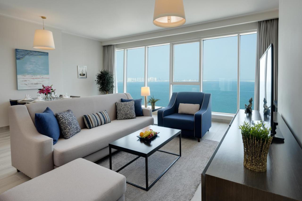 Centara West Bay Hotel & Residences ドーハ エクステリア 写真