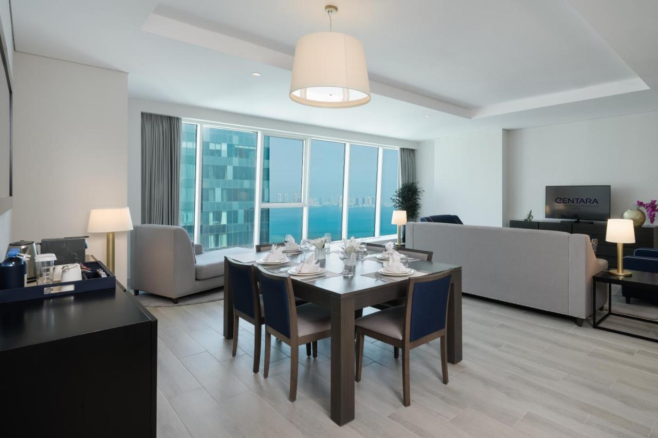 Centara West Bay Hotel & Residences ドーハ エクステリア 写真