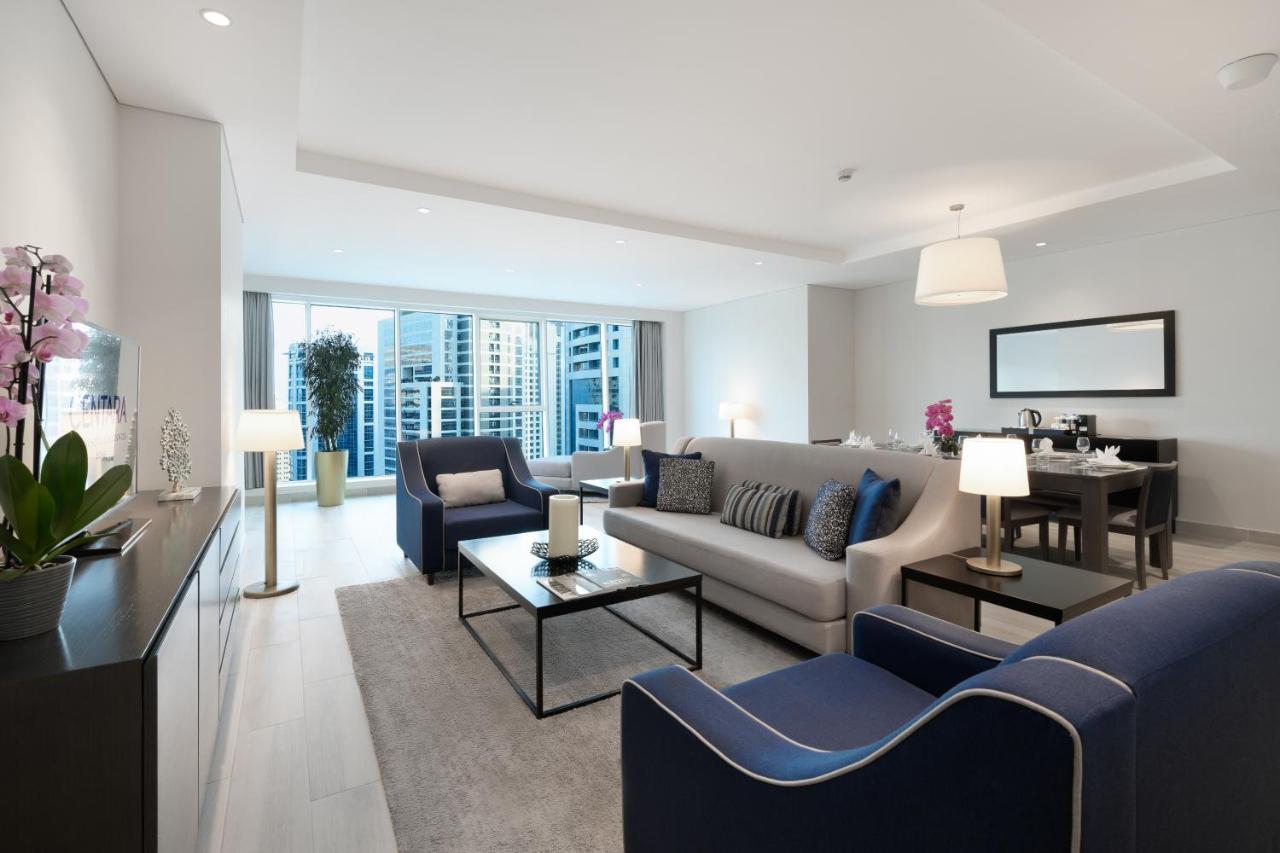 Centara West Bay Hotel & Residences ドーハ エクステリア 写真 A living room in a typical apartment